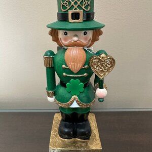 Martha Stewart St Patrick’s Day Soldier Figurine Green Gold Shamrock NWT